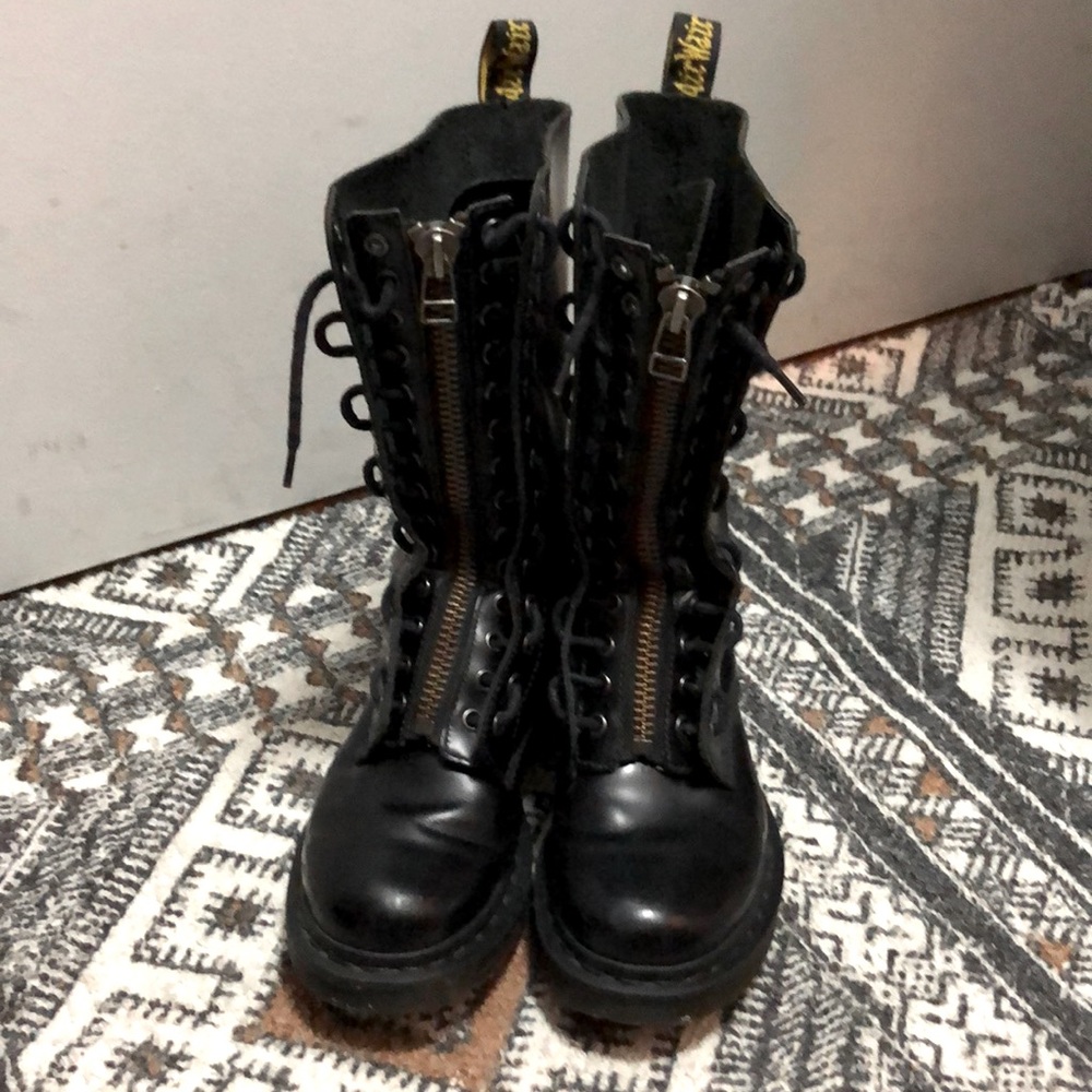 Dr. Martens boots - AW005 size EU 37
